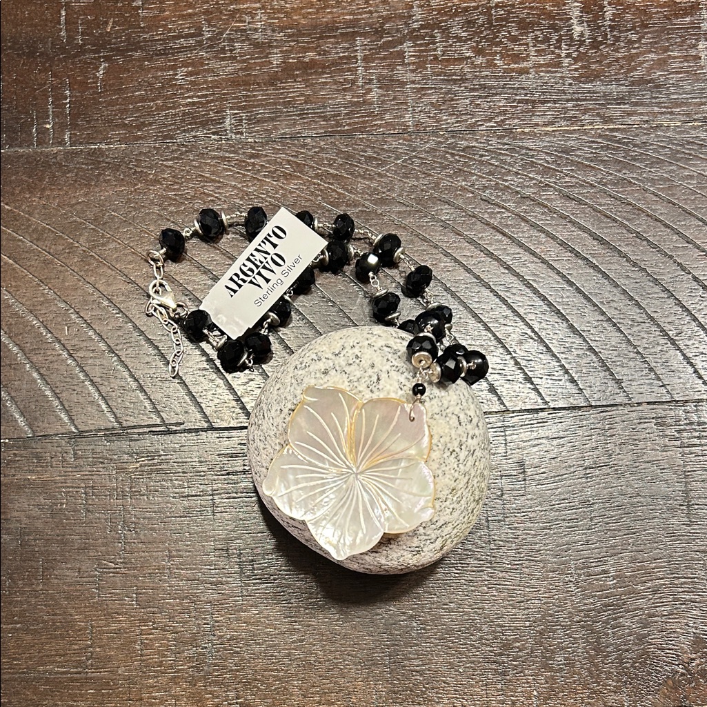 Nwt Argento Vivo Black And Cream Mother-Of-Pearl Floral Sterling Silver Necklace 80$